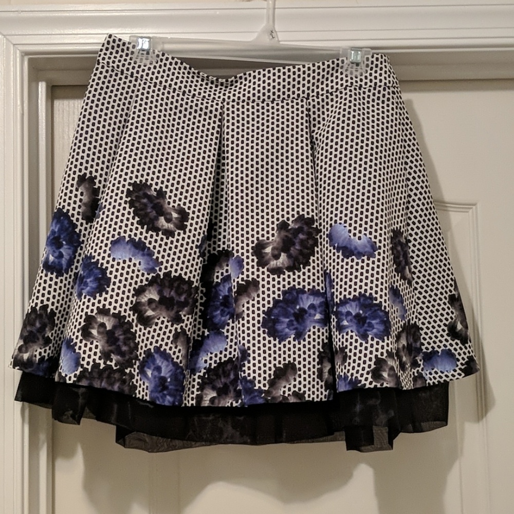 Express mini skirt